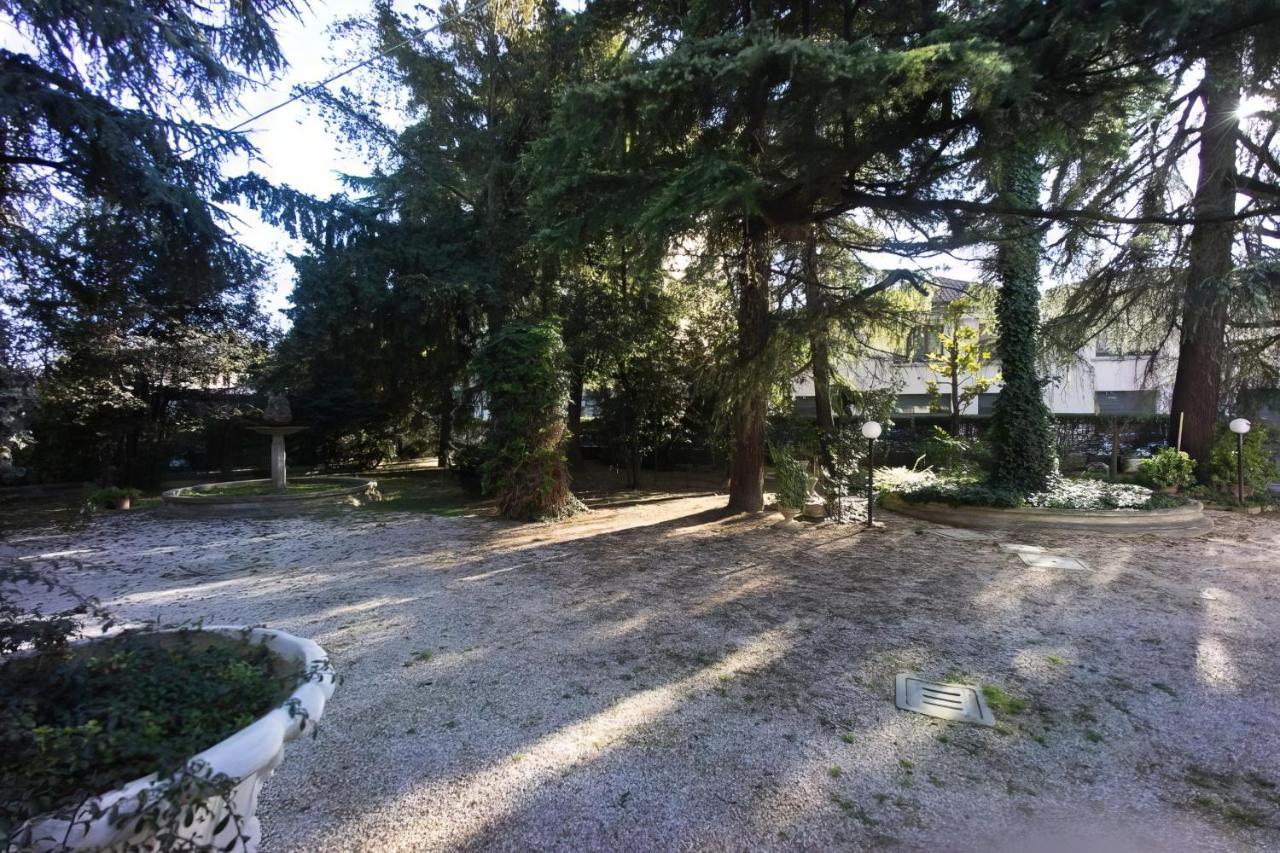 Villa Viola ฟอร์ลี ภายนอก รูปภาพ